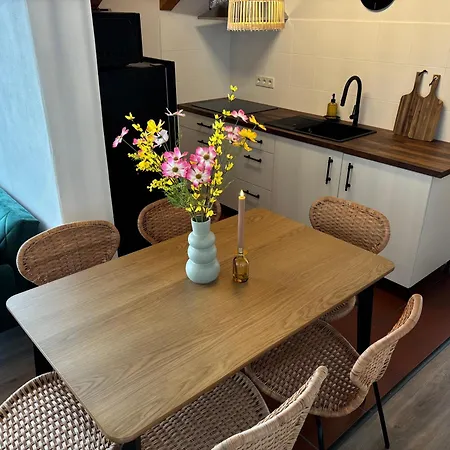 Visit -glasstube Apartment *