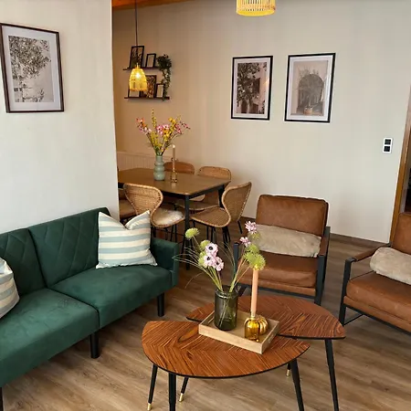 Visit -glasstube Apartment