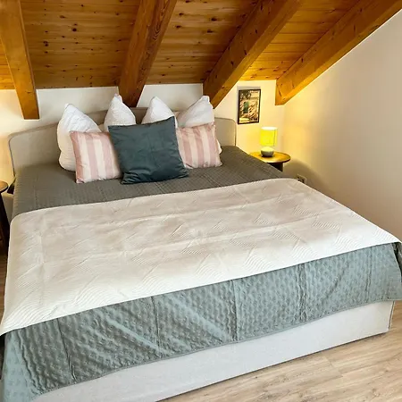 Visit -glasstube * 奥伯霍夫