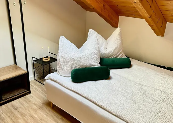 Visit -glasstube アパート オーバーホーフ