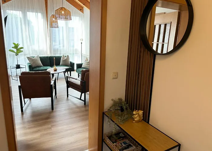 Visit -glasstube アパート オーバーホーフ